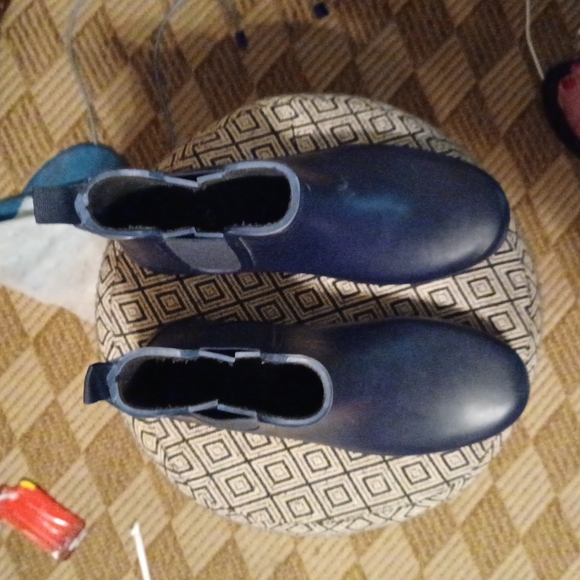 Rain boots - Picture 2 of 4